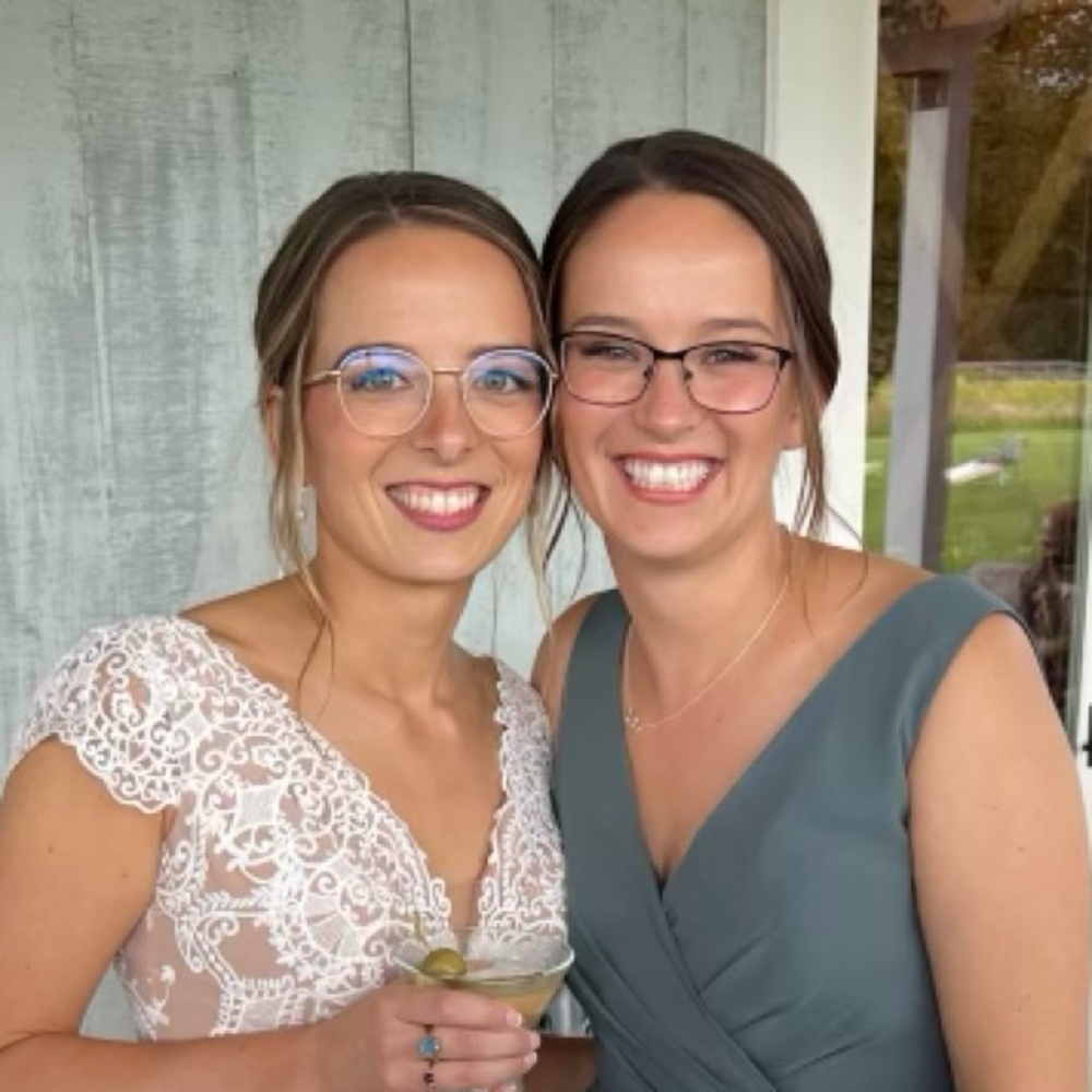 Meet your Posher, Lea